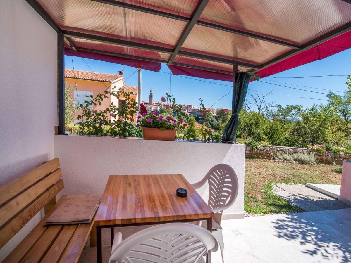 Apartment In Vrbnik/Insel Krk 13614 Zewnętrze zdjęcie